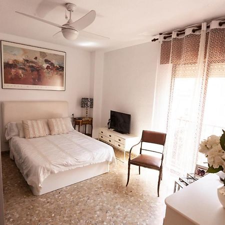 Lola.- Habitacion De Matrimonio, Con Bano Privado Granada Ngoại thất bức ảnh