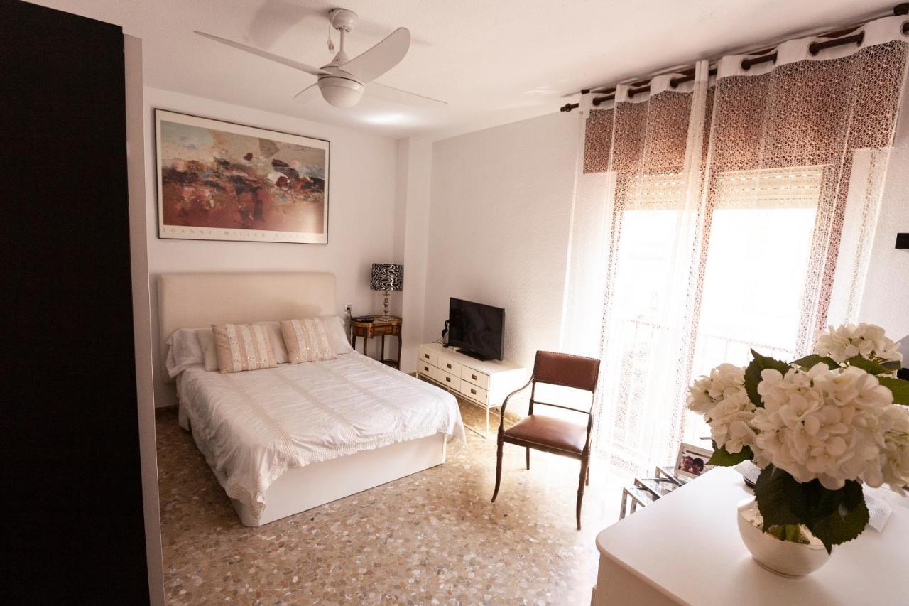 Lola.- Habitacion De Matrimonio, Con Bano Privado Granada Ngoại thất bức ảnh